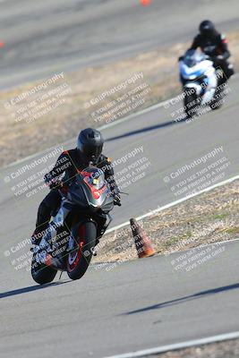 media/Feb-05-2023-Classic Track Day (Sun) [[c35aca4a42]]/Group 2/session 4 turn 4/